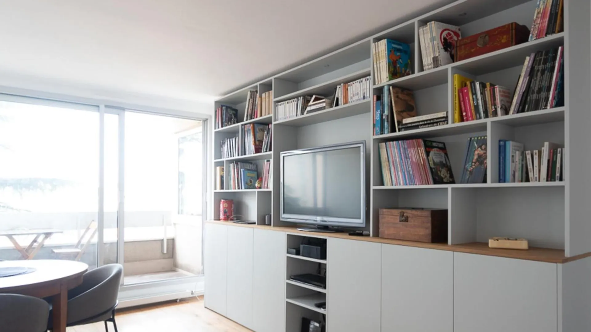 Spacious Cocoon With 2 Balconies Appartement Parijs