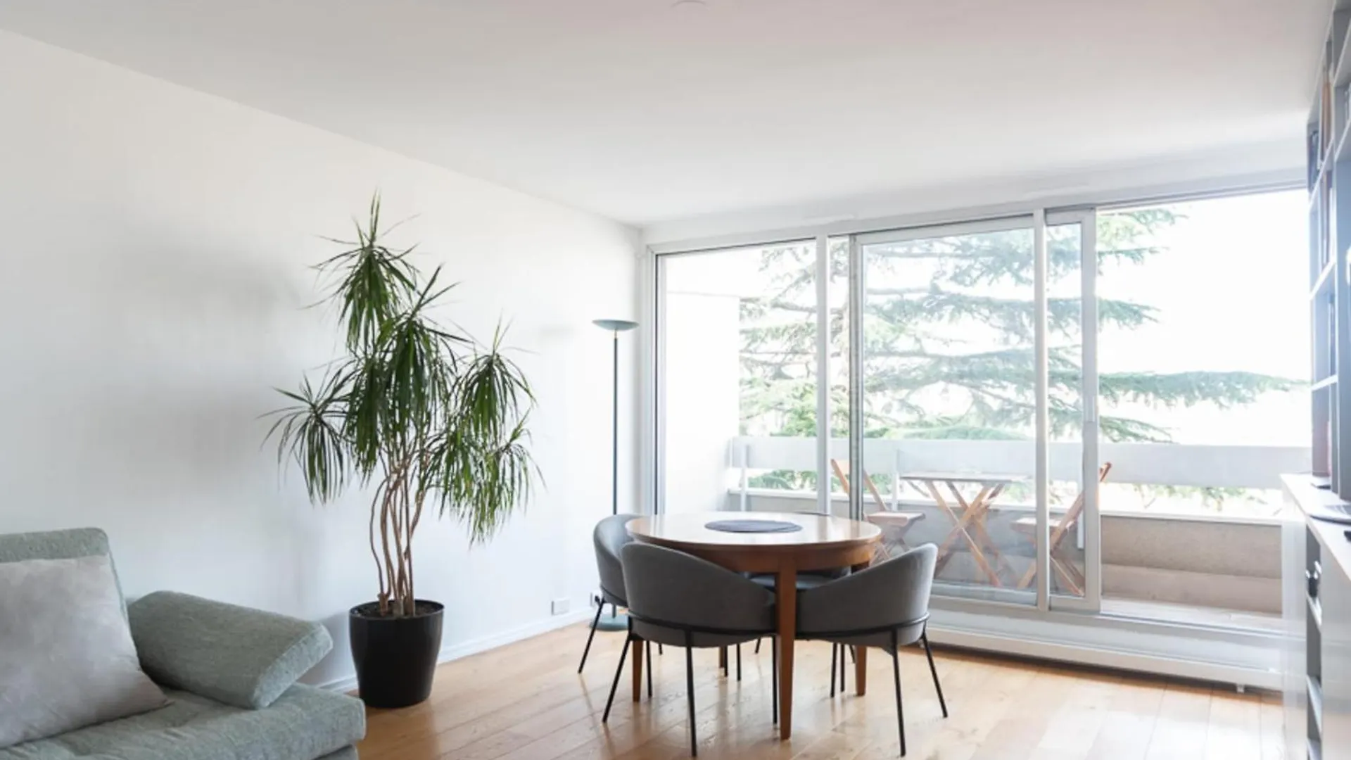파리 Spacious Cocoon With 2 Balconies 아파트